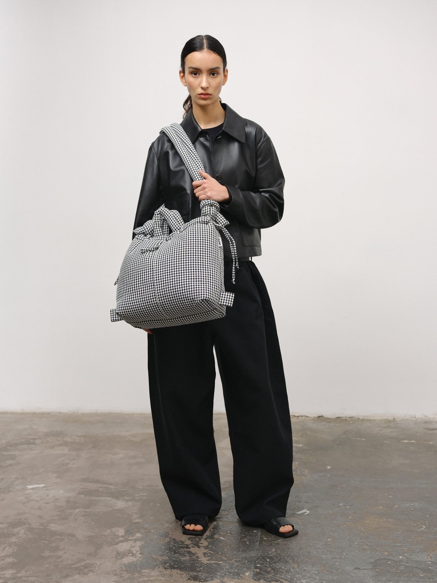 Velora Puff Bag