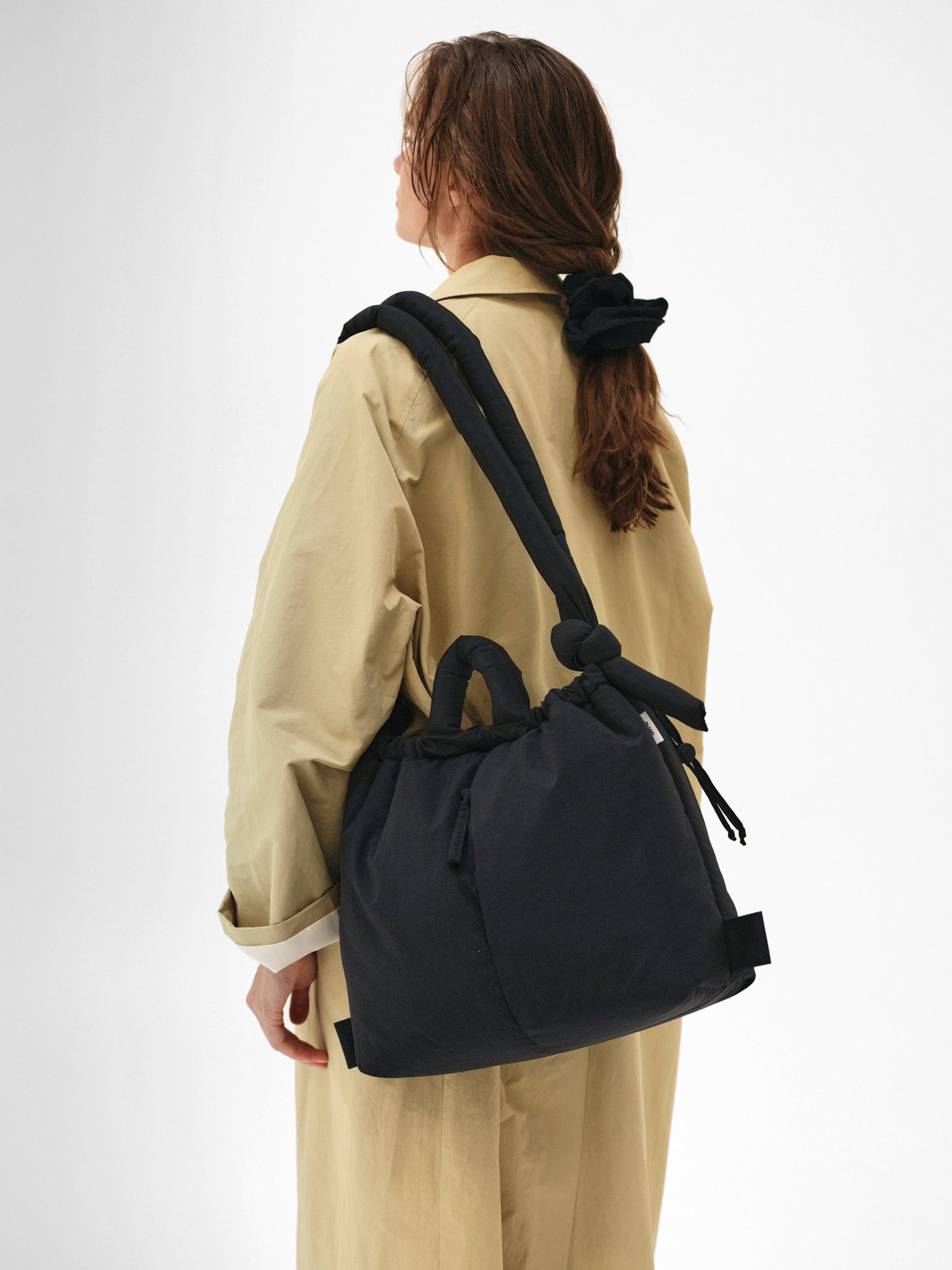 Velora Puff Bag